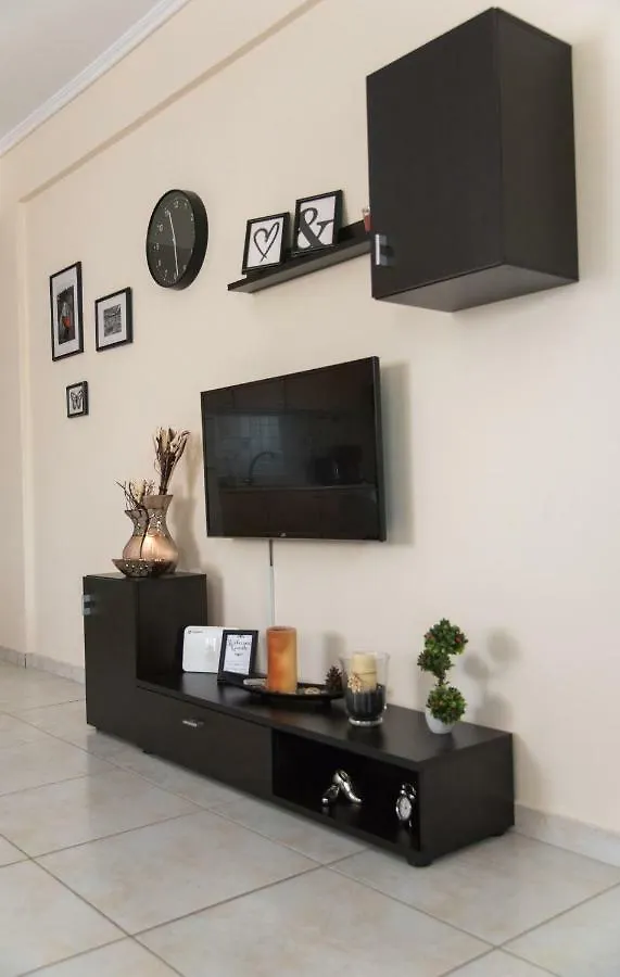 Modern And Quiet Few Minutes From The City Center Θεσσαλονίκη